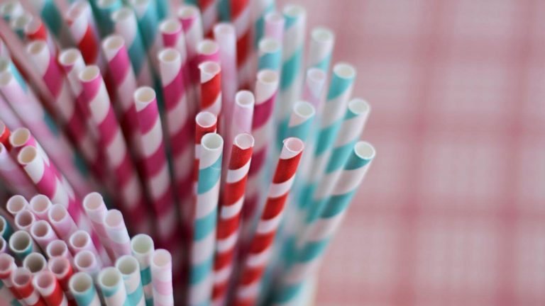 Best Reusable Straws – Reviews & Buying Guide